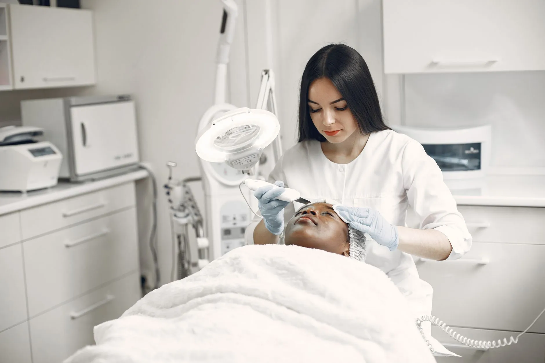 潍坊华美创和整形医院面部年轻化治疗方案与适用人群分析正文配图 1